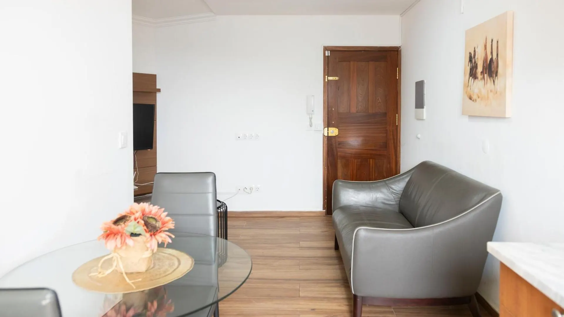 Appartement City Center Charm: 1-Bdr Apt In Palmarejo - Lcgr Praia Kaapverdische Eilanden