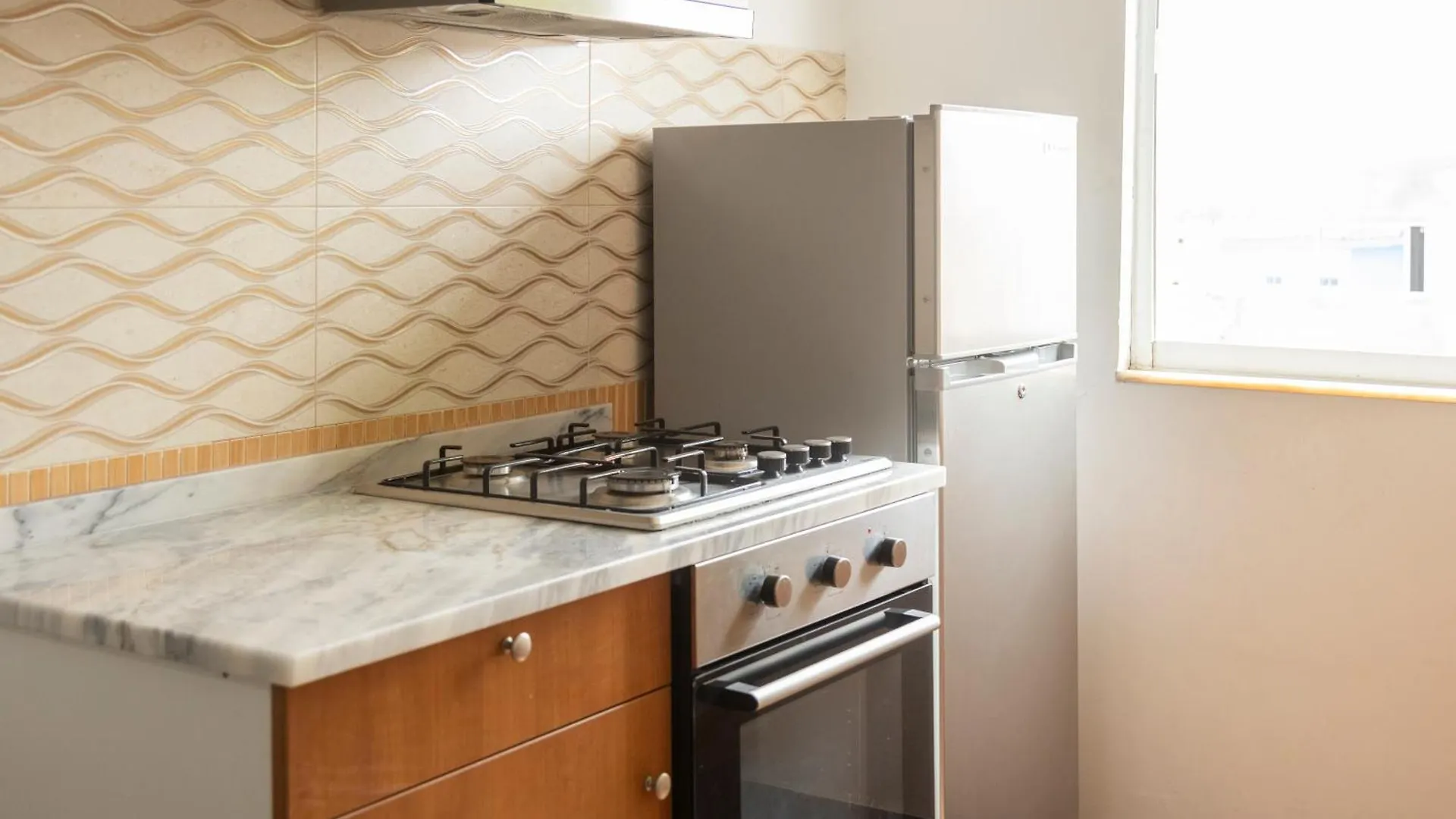 City Center Charm: 1-Bdr Apt In Palmarejo - Lcgr Praia 0*,  Kaapverdische Eilanden